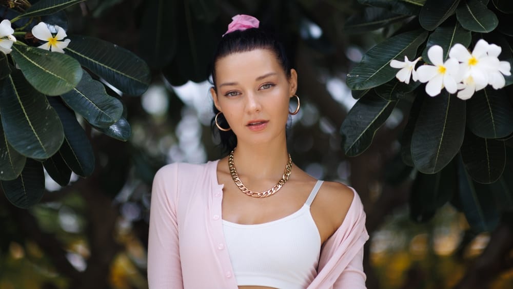 AttractiveYoungWomanWithAModernAndChicLookWearing - SomethingBeautiful!!